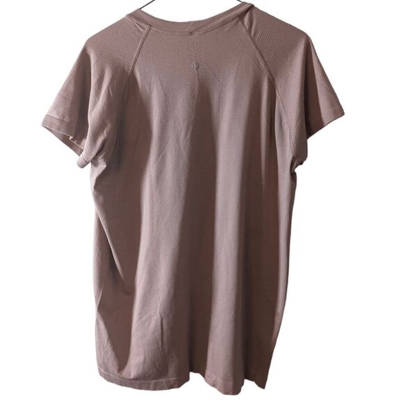 LULULEMON ATHLETICA Swiftly Tech Short Sleeve 2.0 Size 14 - Picture 4 of 5